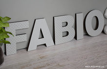 Load image into Gallery viewer, Lettere in Legno Grigie con Croci