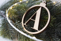 Pallina di Natale in legno con lettera iniziale del nome