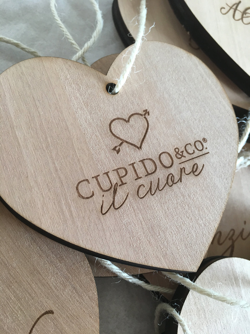 Cuore in Legno Personalizzato con Nome, Dedica e Zampina - Idea Regalo
