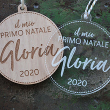 Carica l&#39;immagine nel visualizzatore di Gallery, Pallina di Natale in legno o plexiglass Personalizzata
